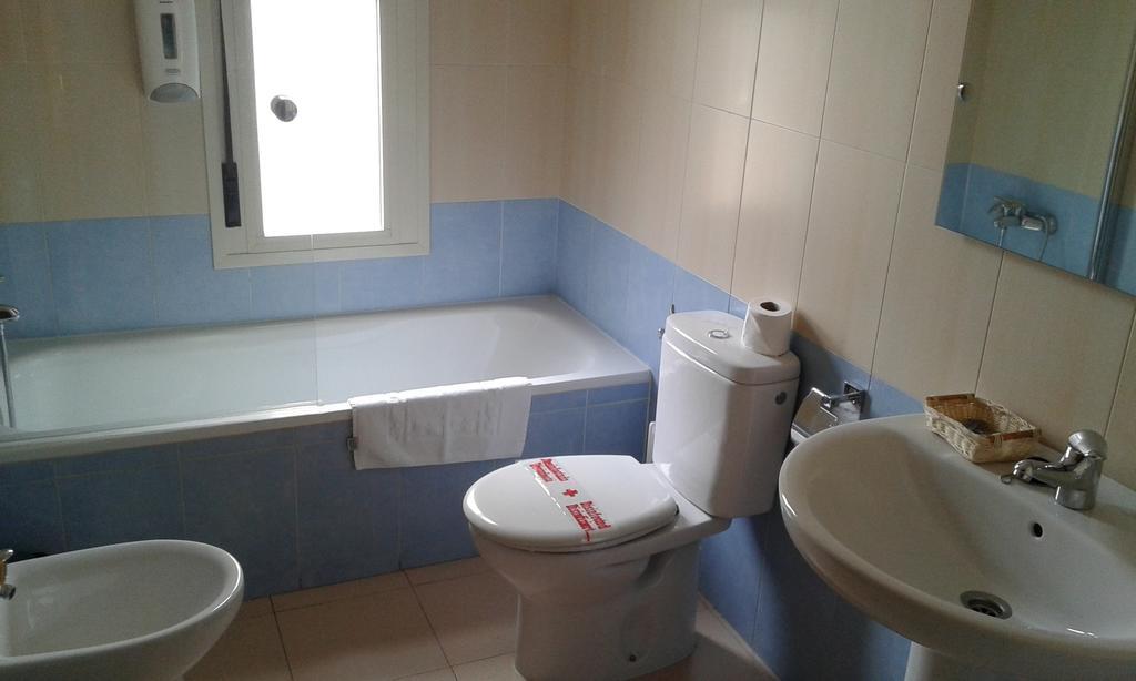 Apartamentos Turisticos Veladiez La Lastrilla Habitación foto